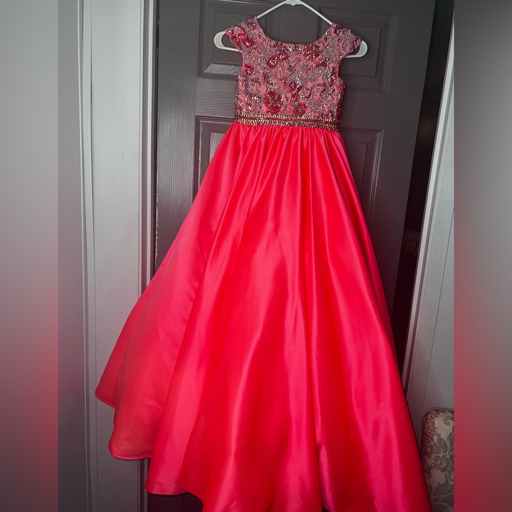 Coral Dan Dan li pageant dress. Girls size 8